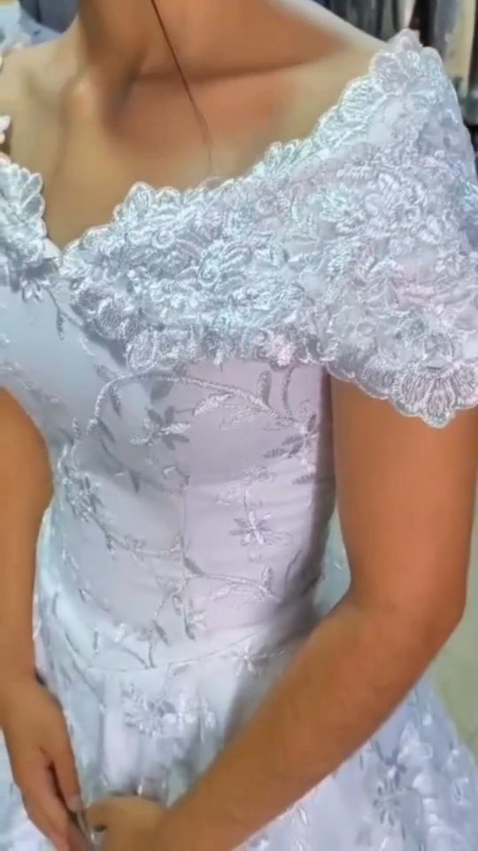 Vestido de noiva com renda